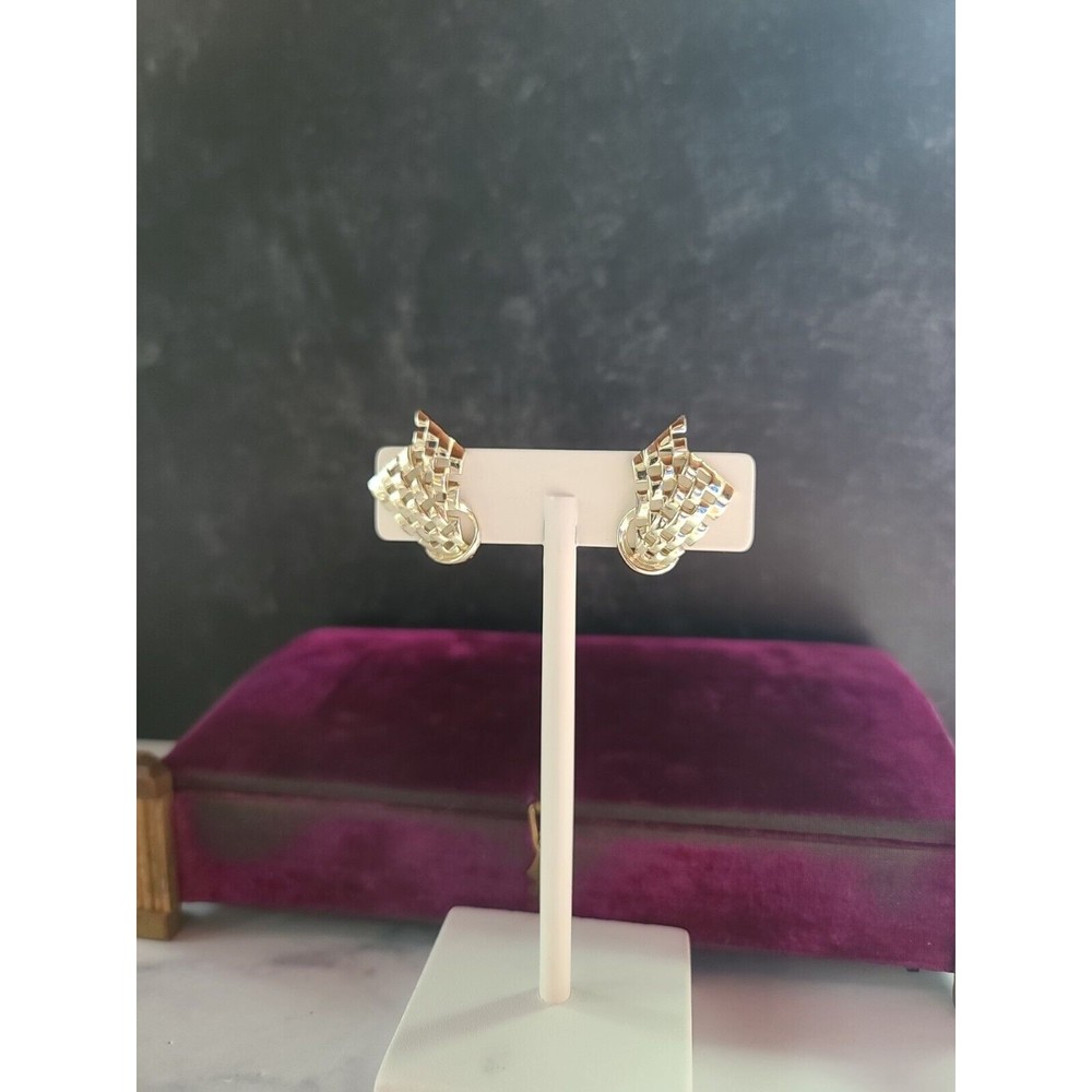 Vintage Coro Gold Tone Clip-on Earrings